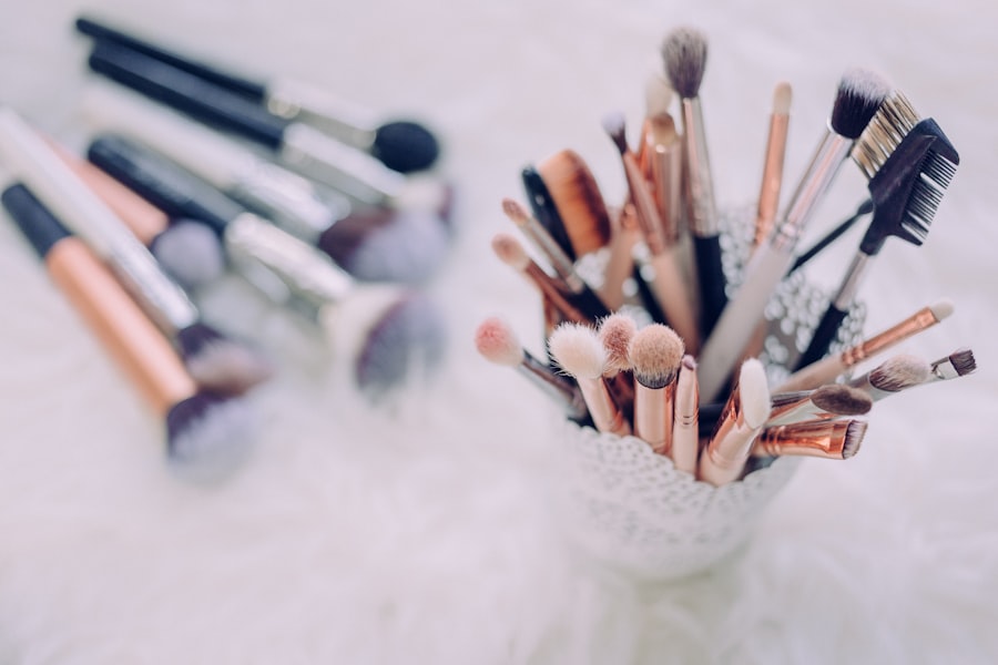 Makeup brushes