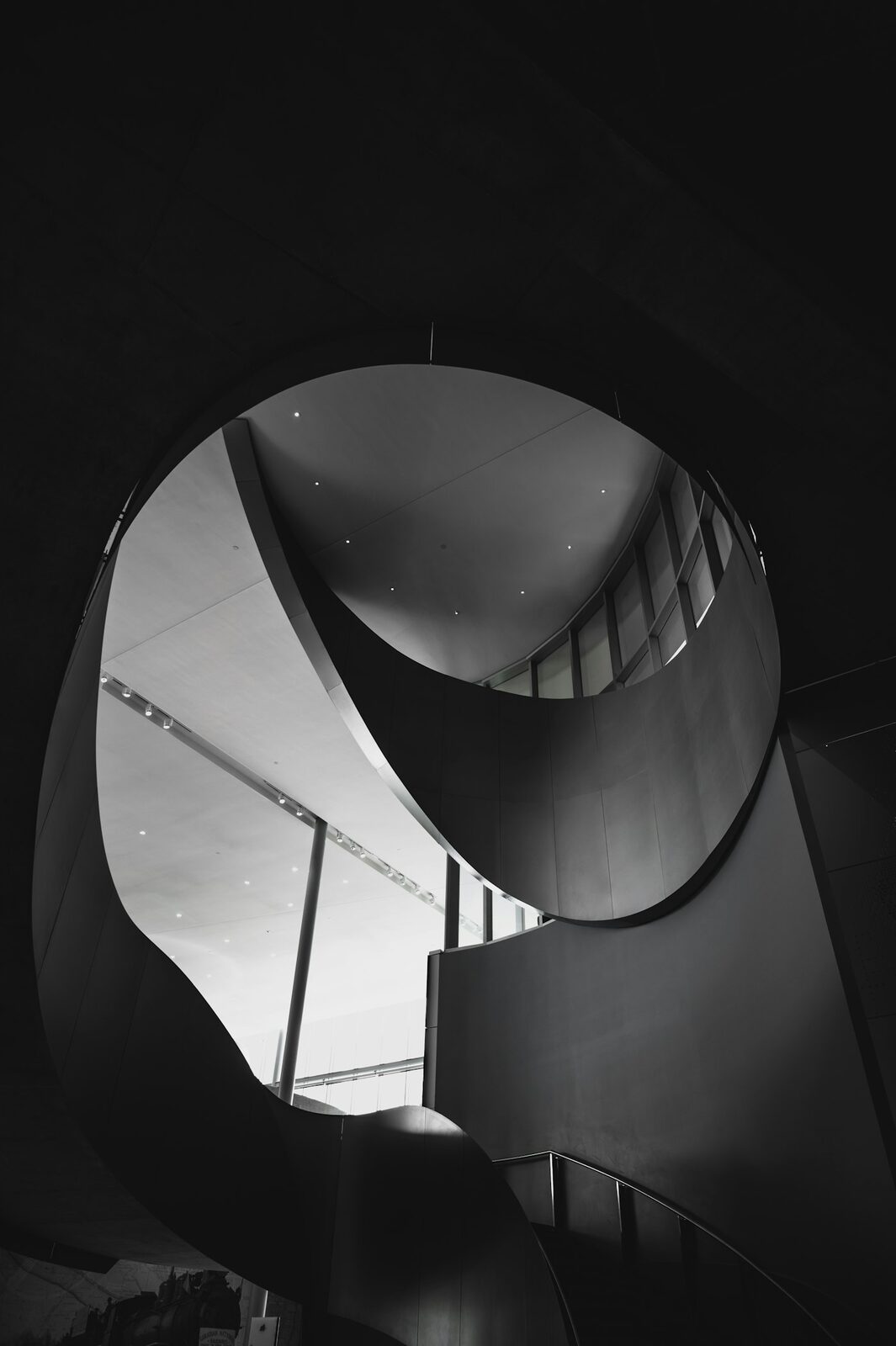 Architectural spiral staircase
